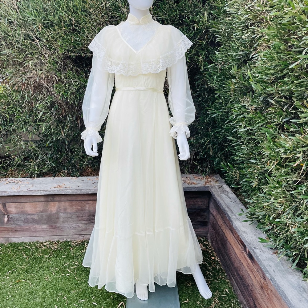 Vintage 1970’s Prairie Wedding Dress